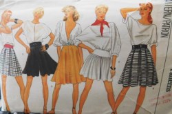 8284 VOGUE FLARE SWINGY CULOTTES LENGTHS, YOKE 70s PATTERN 10 UNCUT